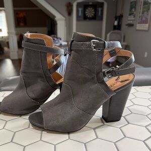 Women's Gray Open-Toe Block Heel Booties